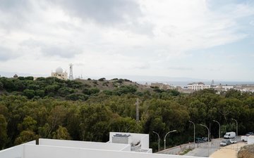 Property slide 21