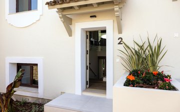 Property slide 40