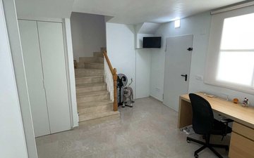 Property slide 24