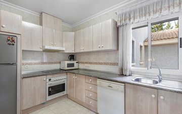 Property slide 10