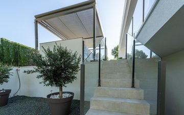 Property slide 17