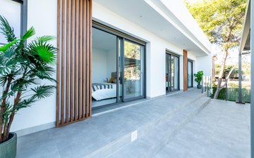 Property slide 19