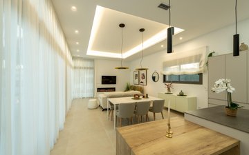 Property slide 21