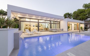 Property slide 24