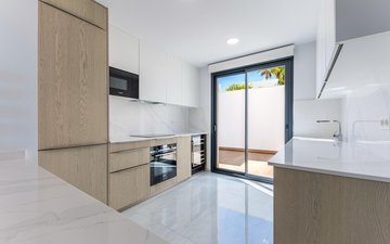 Property slide 10