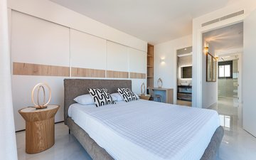 Property slide 14