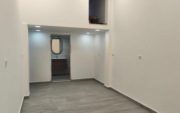Property slide 36