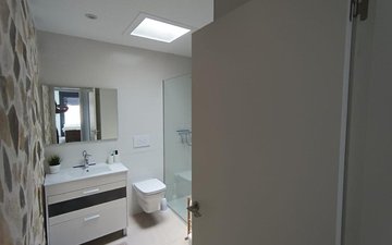 Property slide 16