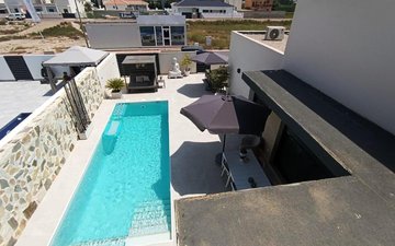 Property slide 17