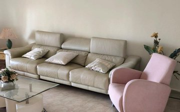 Property slide 19