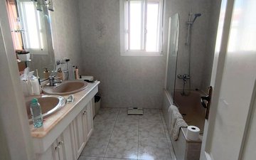 Property slide 24