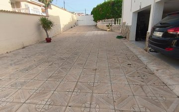 Property slide 31