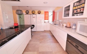 Property slide 38