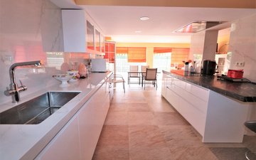 Property slide 40