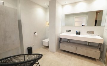 Property slide 20