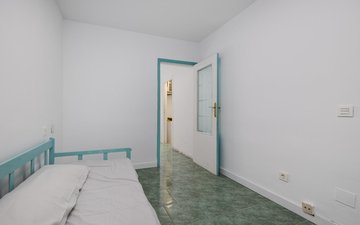Property slide 21