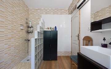Property slide 19