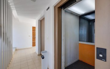 Property slide 20