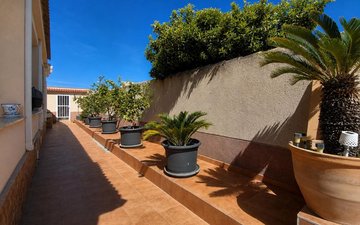 Property slide 25