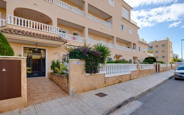 Property slide 32