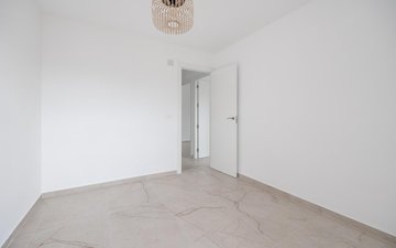Property slide 30