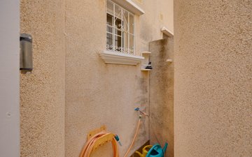Property slide 21