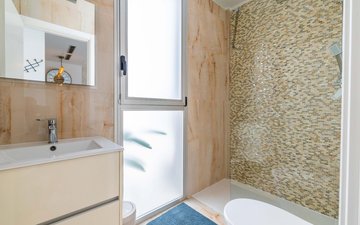 Property slide 17