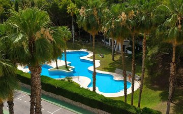Property slide 10