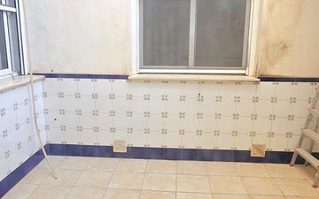Property slide 16