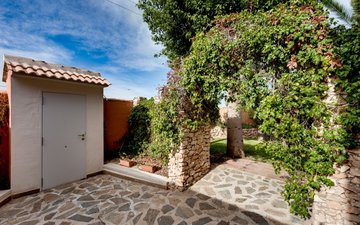 Property slide 30