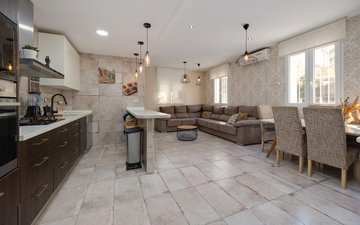 Property slide 7