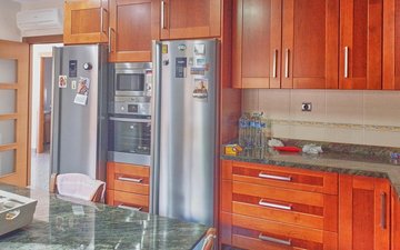Property slide 16