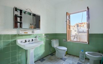 Property slide 17