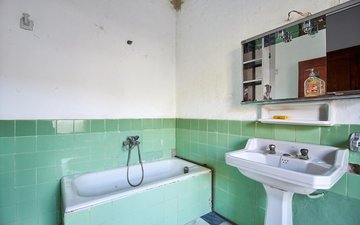 Property slide 18