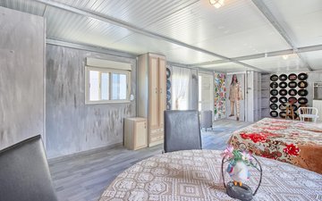 Property slide 25