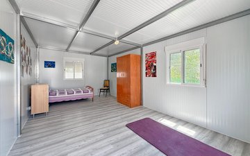 Property slide 31