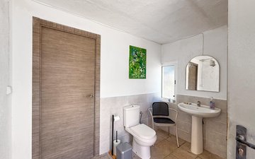 Property slide 35