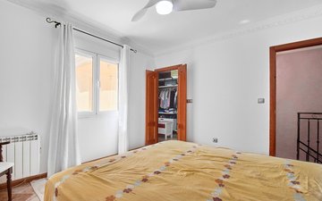 Property slide 16