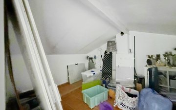 Property slide 30