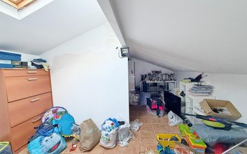 Property slide 6