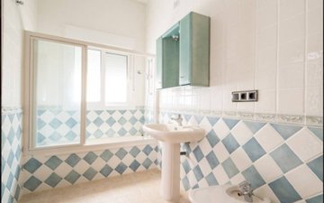 Property slide 16