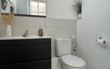 Property slide 32