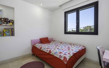 Property slide 4