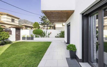 Property slide 10