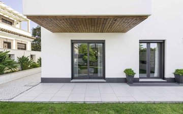 Property slide 18