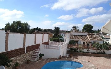 Property slide 50