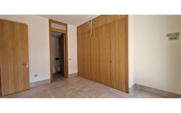 Property slide 22