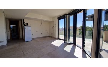 Property slide 10