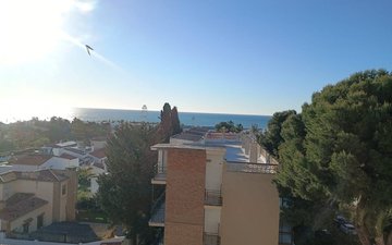 Property slide 10