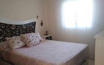 Property slide 22